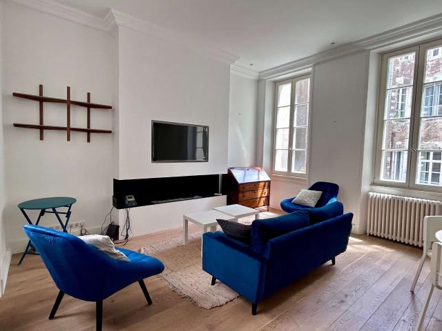 Location appartement 4 pièces Nantes Centre Ville 44
