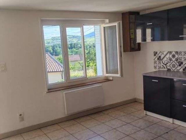 Location maison 4 pièces Saint Étienne des Oullières 69
