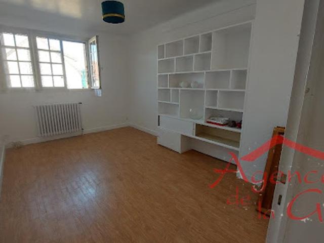 Location Maison 5 pièces 104 m2 Pleurs