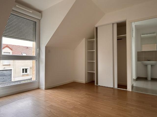 Location Maison 5 pièces 105m² EGUZON CHANTOME 36270
