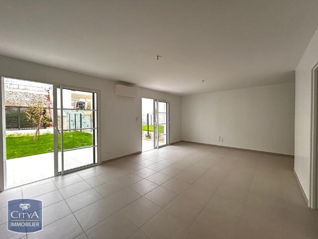 Location Maison 5 pièces 105m² LE TEIL 07400
