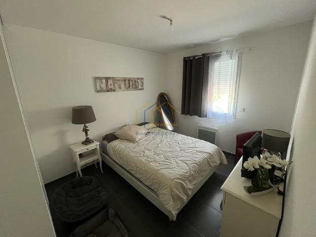 Location Maison 5 pièces 106m² MONTPEYROUX 34150