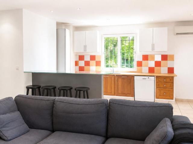 Location Maison 5 pièces 107m² FIGANIERES 83830