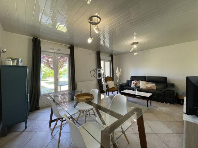 Location Maison 5 pièces 108m² ONET LE CHATEAU 12850