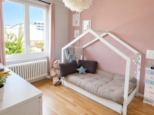 Location Maison 5 pièces 109m² LYON 8ème