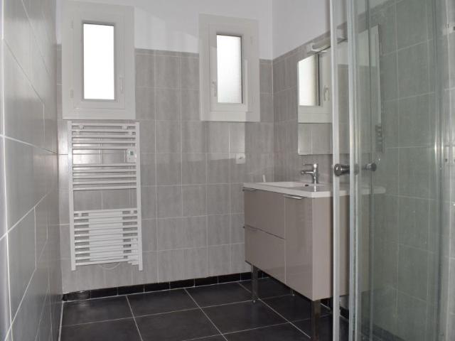 Location Maison 5 pièces 109m² ST NAZAIRE D AUDE 11120