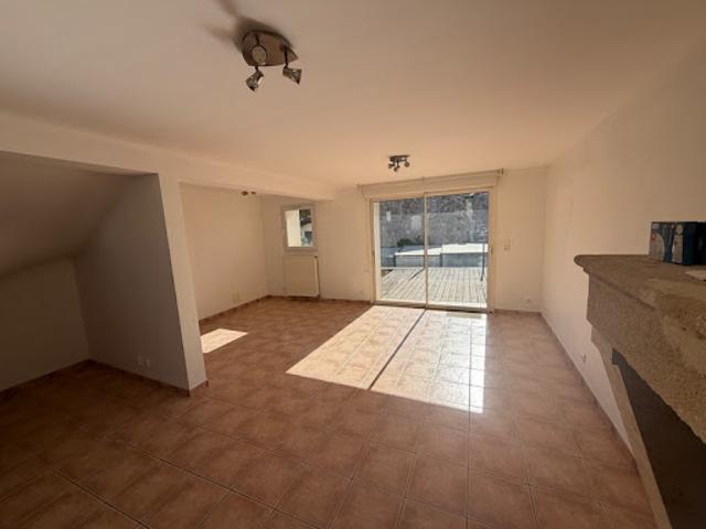 Location Maison 5 pièces 100 m2 Baron