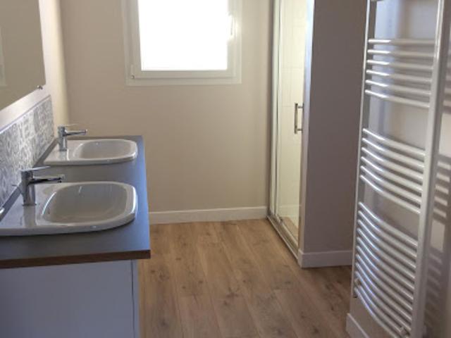 Location Maison 5 pièces 100 m2 Serres et Montguyard