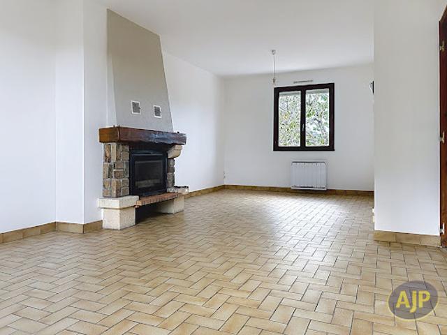Location Maison 5 pièces 101.97 m2 Rougé