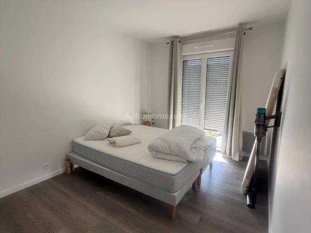 Location Maison 5 pièces 102 m2 à Saint Gilles