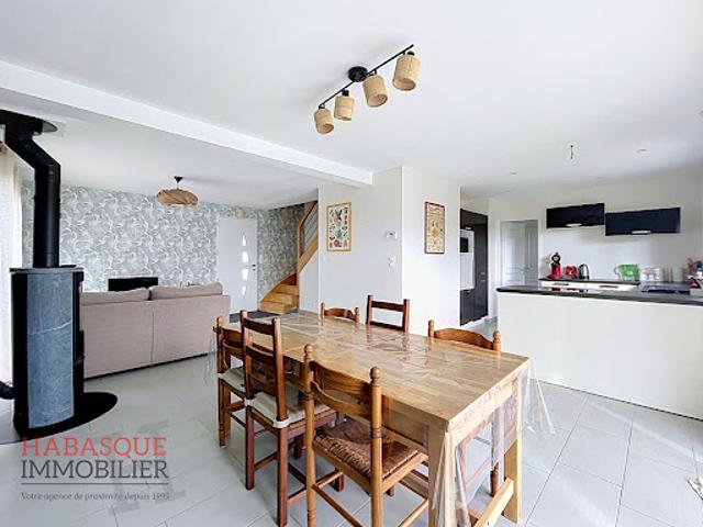 Location Maison 5 pièces 102.12 m2 Lanhouarneau