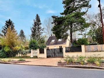 Location Maison 5 pièces 103.5 m2 Feucherolles