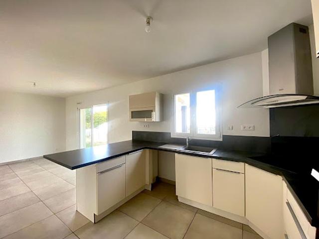 Location Maison 5 pièces 103.9 m2 Sanilhac