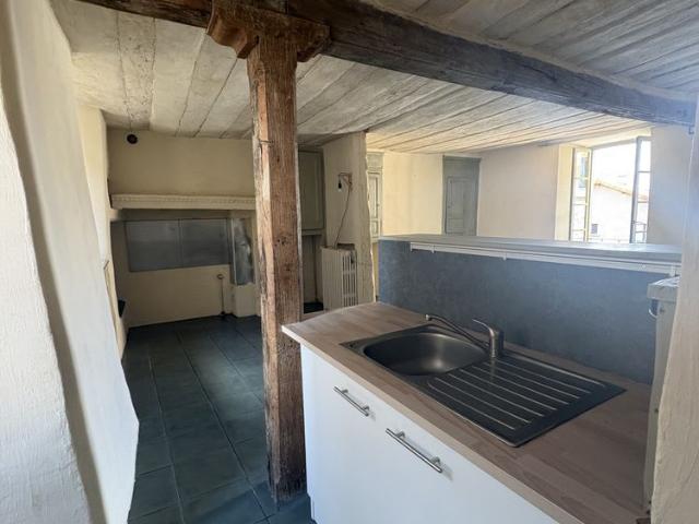 Location Maison 5 pièces 103m² VIC LE COMTE 63270