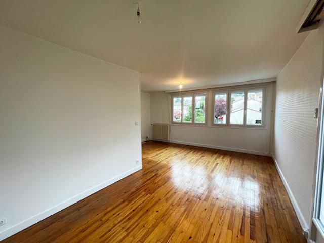 Location Maison 5 pièces 116.42 m2 Romagnat