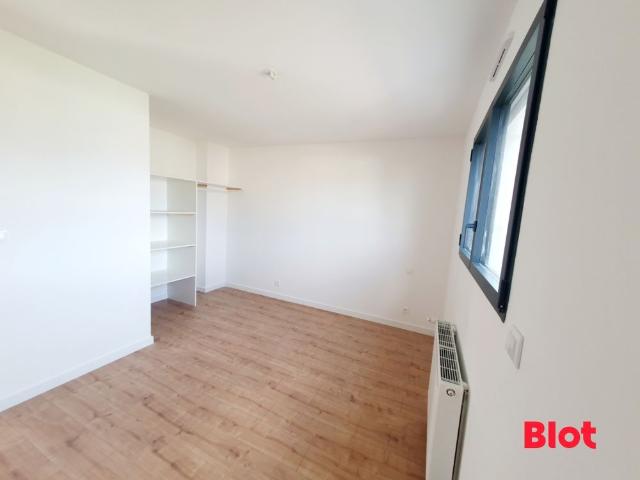Location Maison 5 pièces 117m² ST GUINOUX 35430