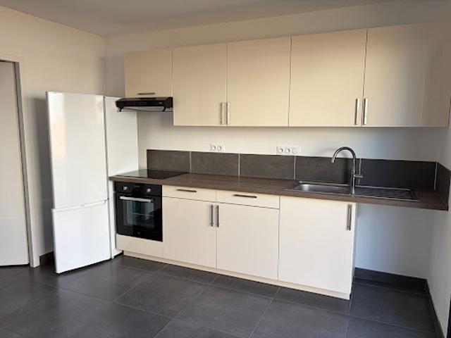 Location Maison 5 pièces 119.69 m2 Saint Barthélemy d'Anjou