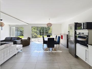 Location Maison 5 pièces 119.6 m2 Saint Jacques de la Lande