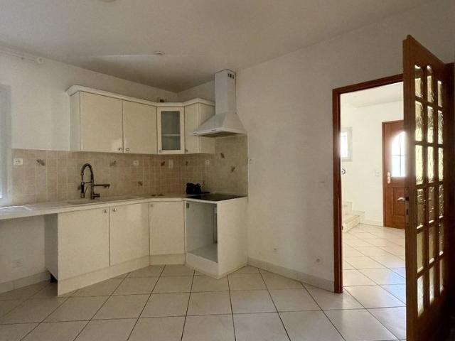 Location Maison 5 pièces 119m² SUSSARGUES 34160