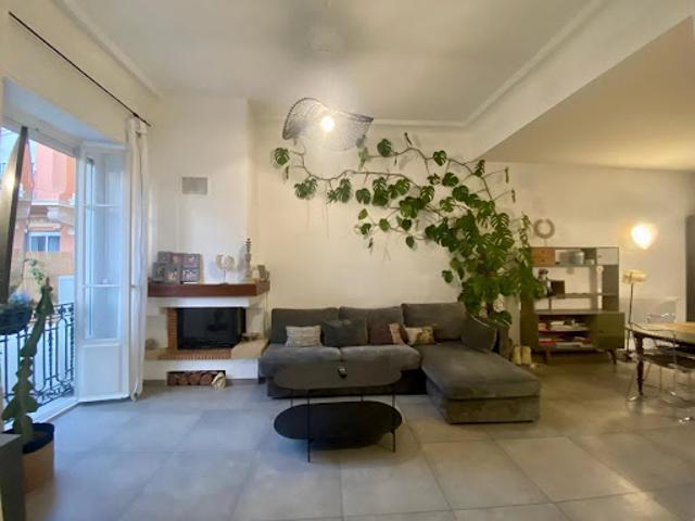 Location Maison 5 pièces 110 m2 Nice