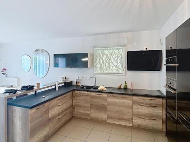 Location Maison 5 pièces 110.35 m2 Cranves Sales