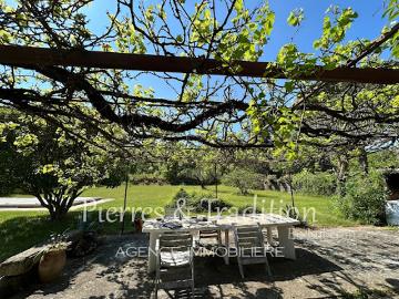 Location Maison 5 pièces 112 m2 Saignon