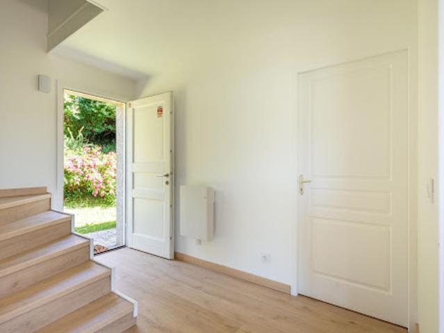 Location Maison 5 pièces 112.23 m2 Veyrier du Lac