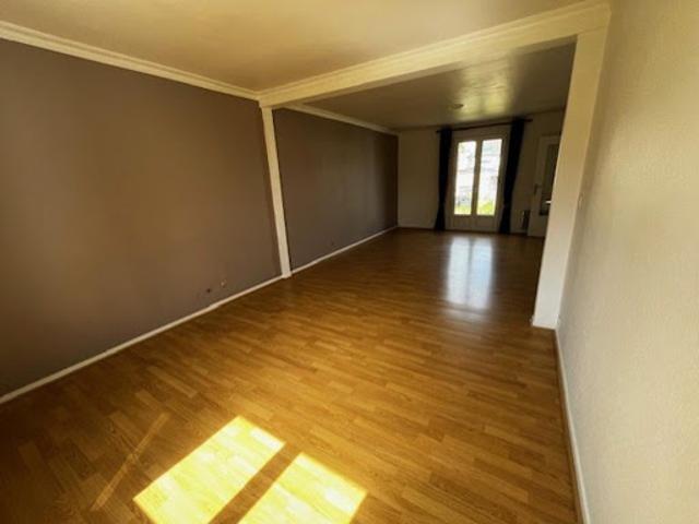 Location Maison 5 pièces 112.6 m2 Sainville