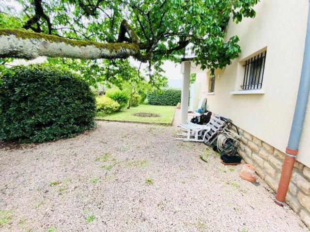 Location maison 5 pièces 124 m² à Charnay lès Mâcon 71850 5 1 160 €