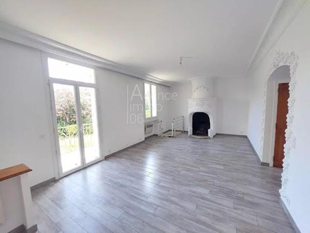 Location Maison 5 pièces 127 m2 Cannes