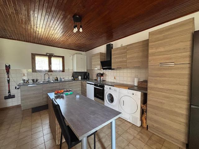 Location Maison 5 pièces 134.1 m2 Charmes sur l'Herbasse