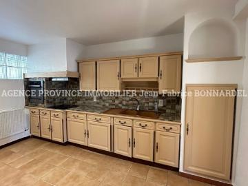 Location Maison 5 pièces 134m² SUZE LA ROUSSE 26790