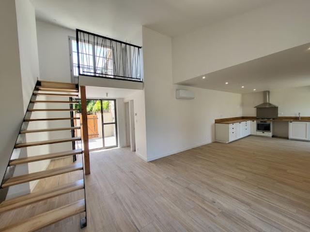 Location Maison 5 pièces 135 m2 Espirat