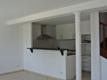 Location Maison 5 pièces 135m² AMPUIS 69420