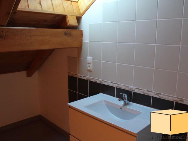 Location Maison 5 pièces 136m² BELLEY 01300