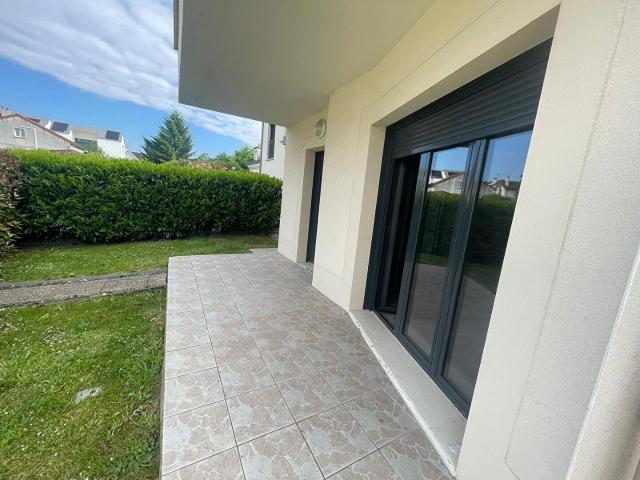 Maison 5 pièces Chennevières sur Marne 130.85m² 2450€ à louer