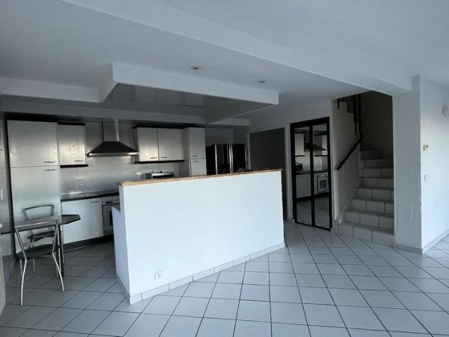 Location Maison 5 pièces 131m² CEYRAT 63122