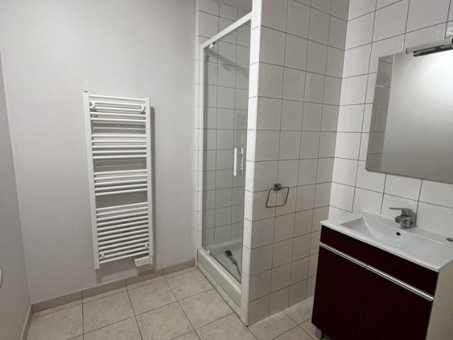 Location Maison 5 pièces 131m² NARBONNE 11100