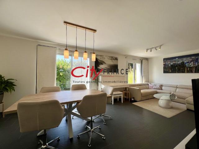 Location Maison 5 pièces 131m² POISSY 78300