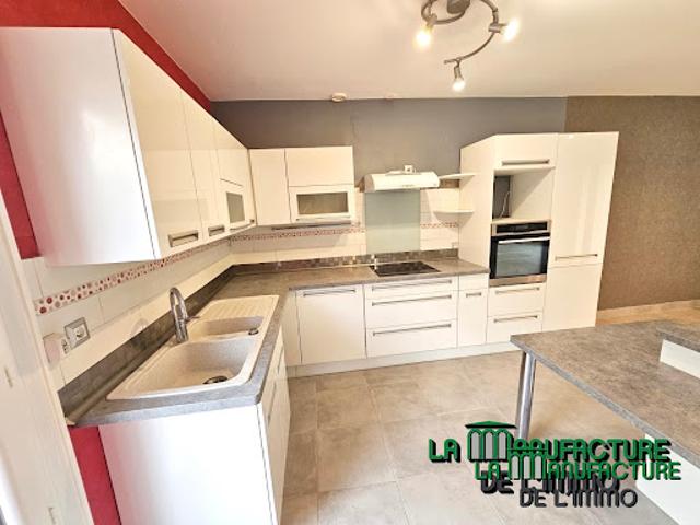 Location Maison 5 pièces 132.25 m2 Roche la moliere