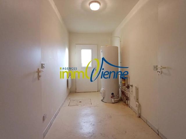 Location Maison 5 pièces 133 m2 à Mazerolles