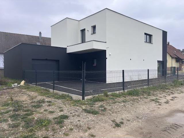 Location Maison 5 pièces 133.59 m2 Sainte Croix en Plaine