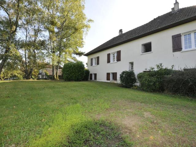 Location Maison 5 pièces 145m² FEYTIAT 87220