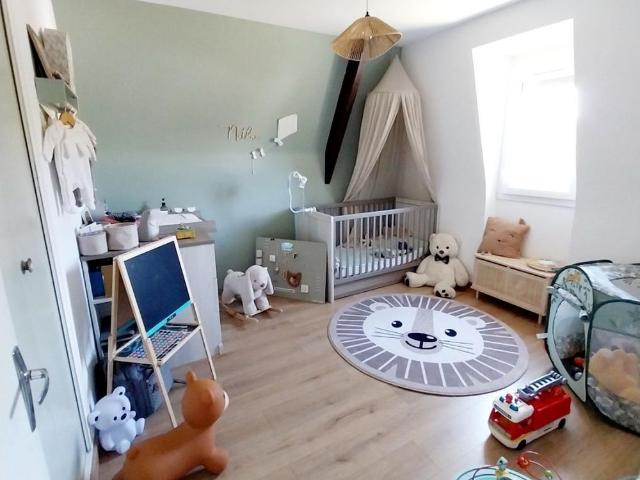 Location Maison 5 pièces 145m² LAMOTHE MONTRAVEL 24230