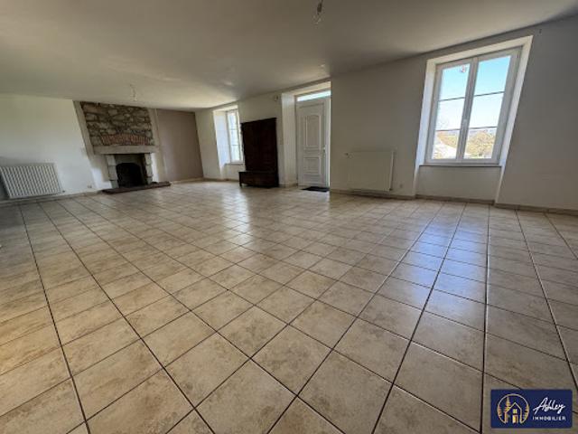 Location Maison 5 pièces 147 m2 Vebret