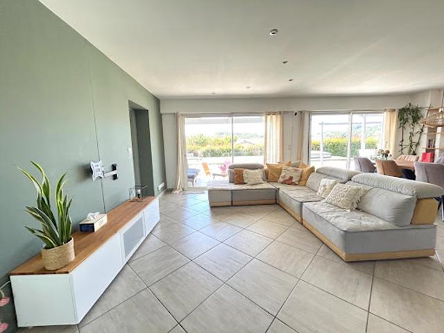 Location Maison 5 pièces 149 m2 Guiche