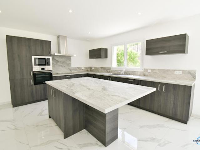 Location Maison 5 pièces 140 m2 Oisly