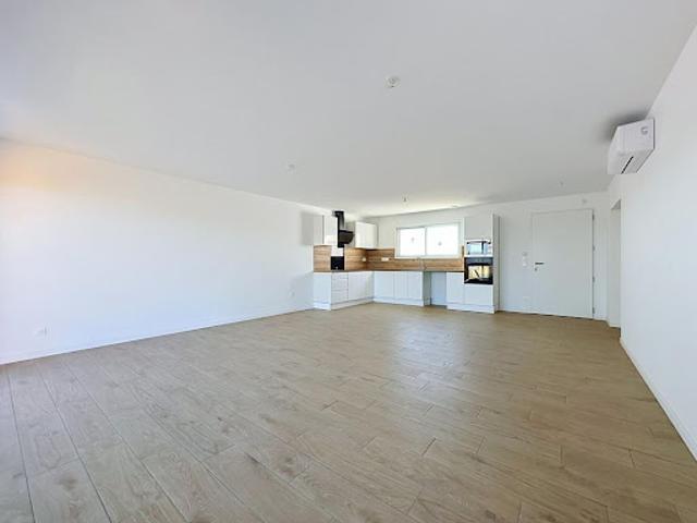 Location Maison 5 pièces 140 m2 L'Houmeau