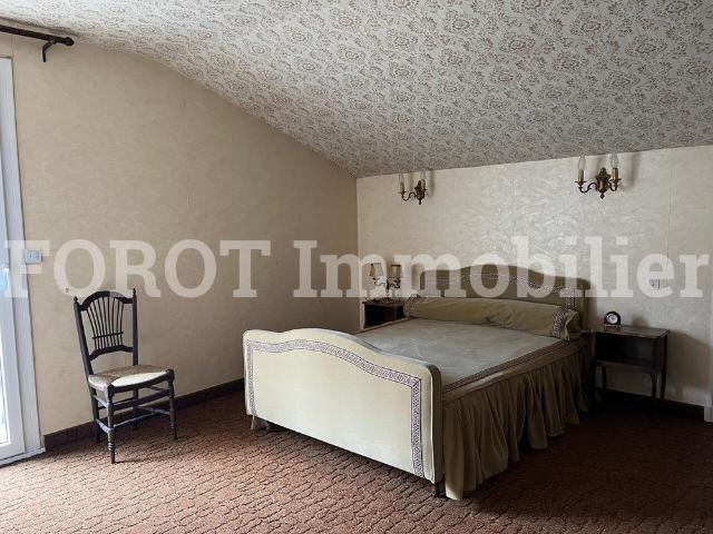 Location Maison 5 pièces 140m² LAMASTRE 07270