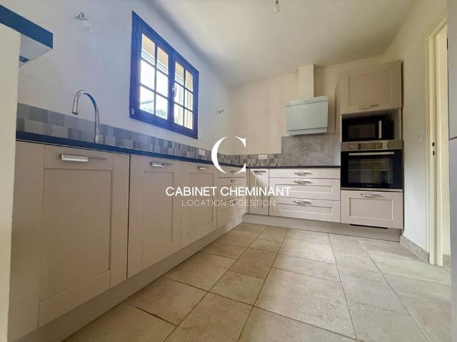 Location Maison 5 pièces 141m²